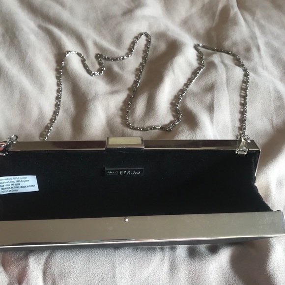 Call it spring small hard rectangle clutch w/chain - Picture 4 of 4